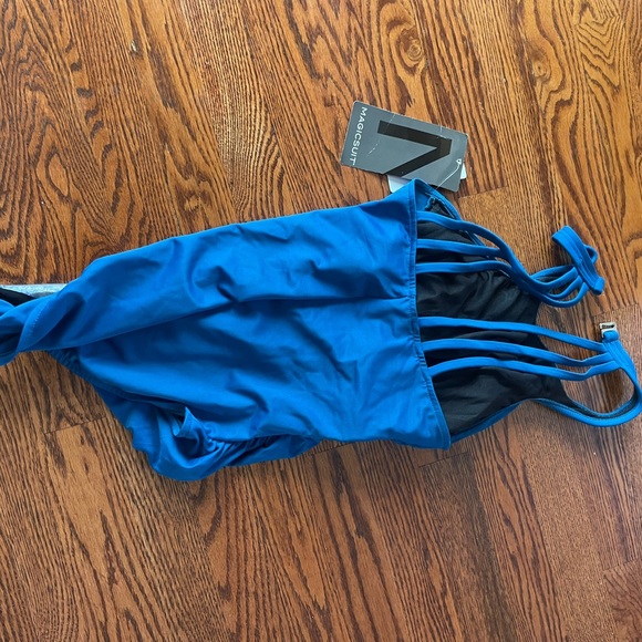 ⚡️NWT⚡️Magicsuit Danika Halter Swimsuit - Picture 14 of 16